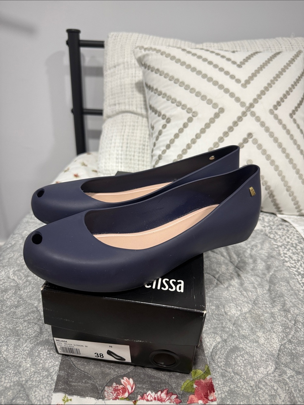 Melissa Navy Round-Toe Jelly Ballet Flats